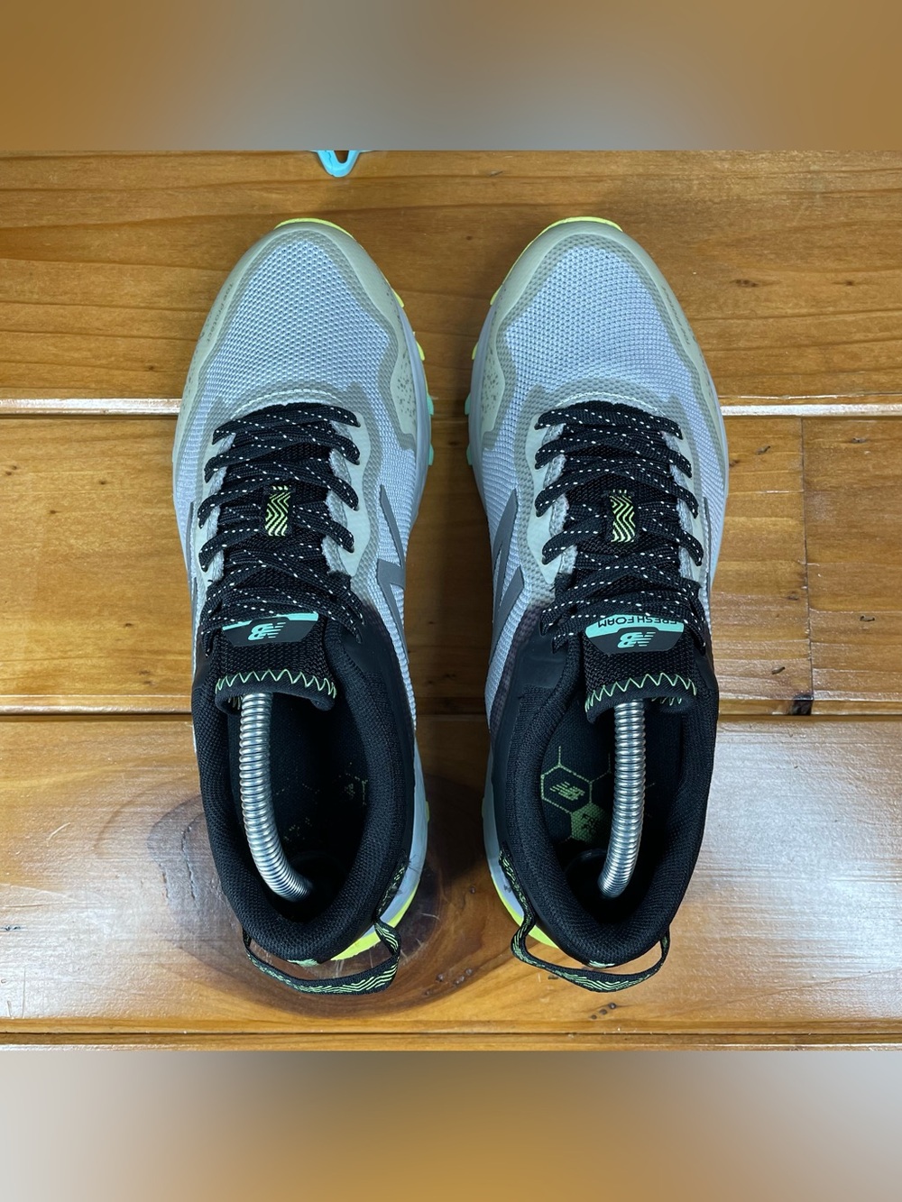 New Balance Fresh Foam Arishi Trail Womens 10 D Wide Gray Running Shoes WTARISS1 - Picture 12 of 15